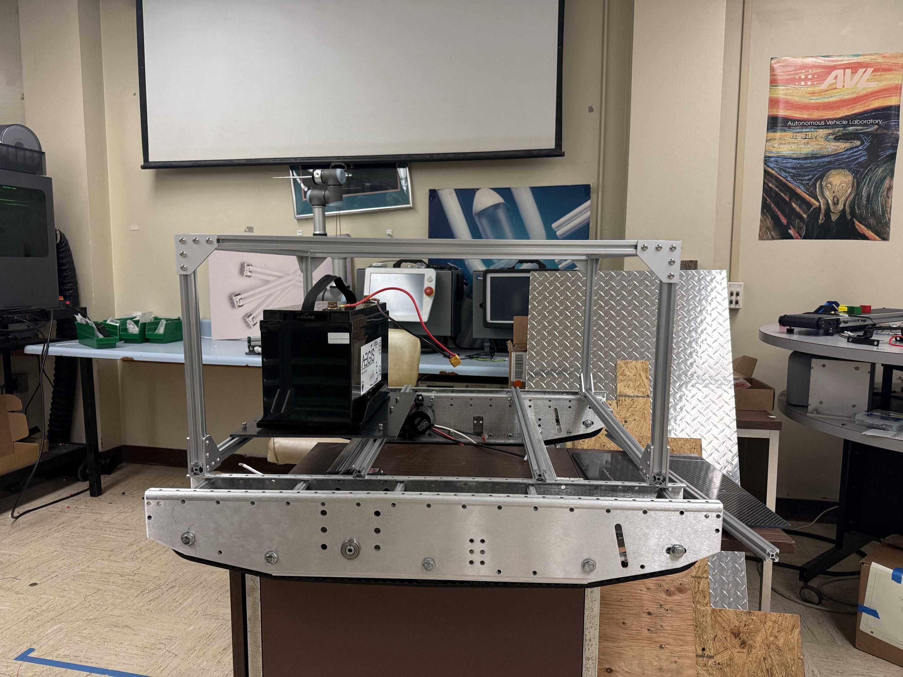 IGVC's Tank Tread Side